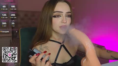 Snapshot of em1ly666 chatting on 11/22/25, 05:01 em1ly666 online show from 11/22/25, 05:01