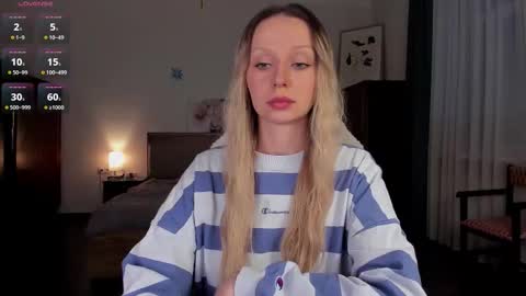 Emilie online show from 01/12/26, 02:44