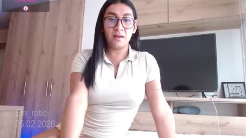 Emilia  online show from 02/25/26, 06:39