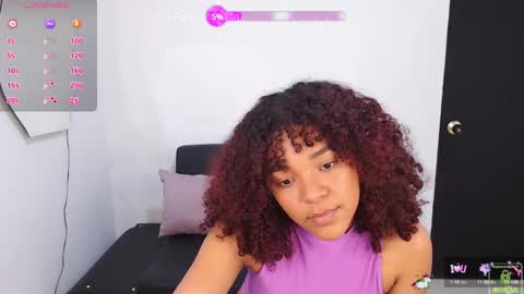 Snapshot of ema__miller chatting on 01/24/25, 12:20 ema__miller online show from 01/24/25, 12:20
