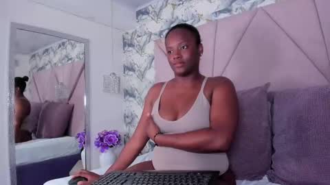 Snapshot of ema_chanel06 chatting on 04/16/26, 04:19 Ema online show from 04/16/26, 04:19