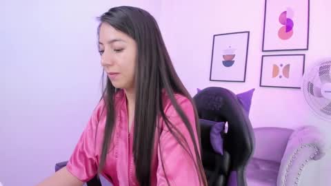 Ema louisx  online show from 01/14/25, 01:49