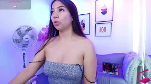 Snapshot of ema_louisx chatting on 06/16/26, 06:21 Ema louisx online show from 06/16/26, 06:21