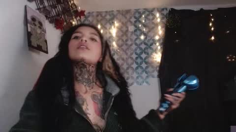 ema_ploxx online show from 09/15/25, 06:24