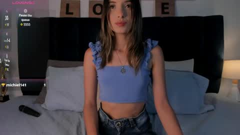 Snapshot of ema_porcaroli chatting on 04/17/26, 08:45 Ema online show from 04/17/26, 08:45