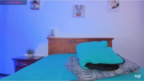 Snapshot of ema_rose69 chatting on 02/14/25, 03:26 online show from 02/14/25, 03:26