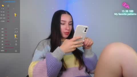 Snapshot of emaa_martins chatting on 12/12/24, 10:31 Emaa online show from 12/12/24, 10:31