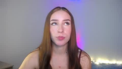 Snapshot of emaa_martins chatting on 02/19/25, 10:31 Emaa online show from 02/19/25, 10:31