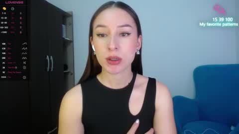 Snapshot of emaa_martins chatting on 09/11/25, 07:58 Emaa online show from 09/11/25, 07:58