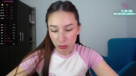 Snapshot of emaa_martins chatting on 09/15/25, 09:04 Emaa online show from 09/15/25, 09:04