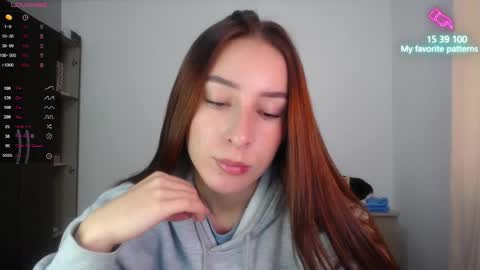 Snapshot of emaa_martins chatting on 10/14/25, 09:15 Emaa online show from 10/14/25, 09:15