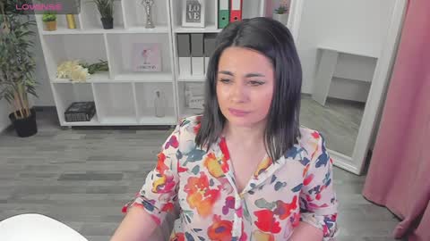 Snapshot of emabrownie chatting on 02/02/25, 07:57 EmaBrownie online show from 02/02/25, 07:57