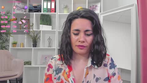 Snapshot of emabrownie chatting on 02/03/25, 06:28 EmaBrownie online show from 02/03/25, 06:28