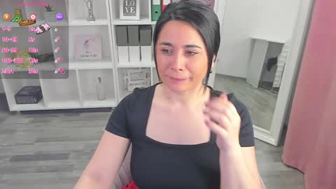 Snapshot of emabrownie chatting on 03/12/25, 06:22 EmaBrownie online show from 03/12/25, 06:22