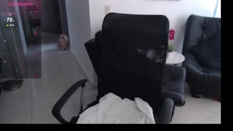 Snapshot of emacop chatting on 12/17/24, 11:39 SAMANTA online show from 12/17/24, 11:39