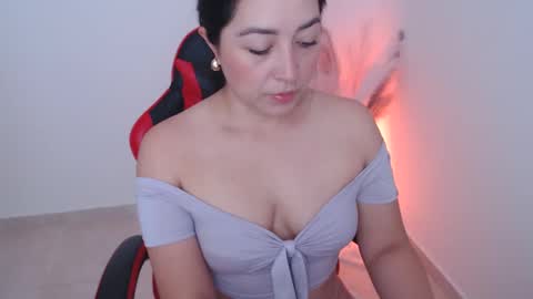 Snapshot of emacop chatting on 10/06/25, 01:08 SAMANTA online show from 10/06/25, 01:08