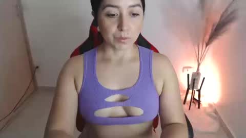 Snapshot of emacop chatting on 10/14/25, 11:05 SAMANTA online show from 10/14/25, 11:05