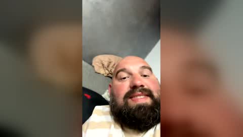 Snapshot of emanuel_berta chatting on 04/21/26, 09:39 emanuel_berta online show from 04/21/26, 09:39