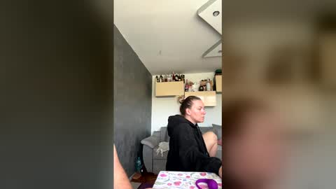 Snapshot of emanuel_berta chatting on 04/25/26, 12:19 emanuel_berta online show from 04/25/26, 12:19