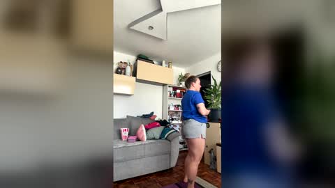 Snapshot of emanuel_berta chatting on 04/25/26, 01:52 emanuel_berta online show from 04/25/26, 01:52