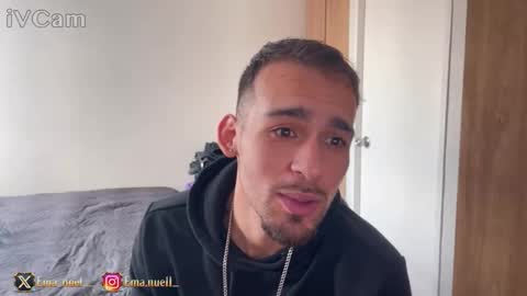 Snapshot of emanuell___ chatting on 03/21/26, 02:20 emanuell___ online show from 03/21/26, 02:20