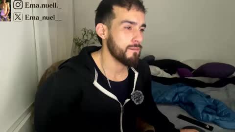 Snapshot of emanuell___ chatting on 05/14/26, 04:52 emanuell___ online show from 05/14/26, 04:52