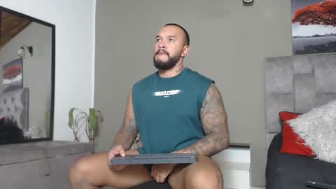 Snapshot of emanuelspencer chatting on 12/03/25, 09:07 emanuelspencer online show from 12/03/25, 09:07