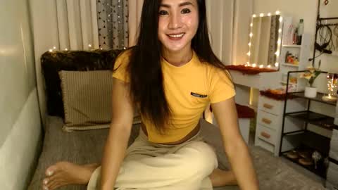 Snapshot of emarie91 chatting on 02/25/25, 03:05 Trans cummer online show from 02/25/25, 03:05