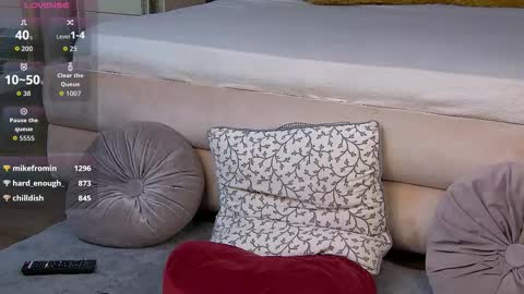 emawil online show from 09/23/25, 02:09