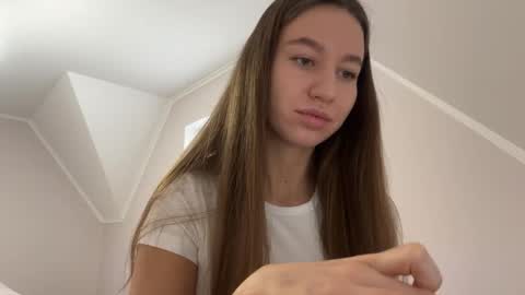 Alina online show from 11/04/25, 10:03