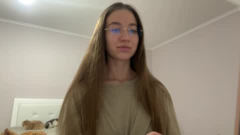 Alina online show from 05/19/26, 07:42