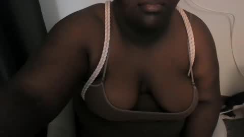 Empress Ember online show from 02/28/25, 11:12