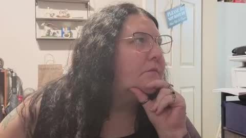 Snapshot of emberlynnix chatting on 09/16/25, 05:52 Emberlyn Nix online show from 09/16/25, 05:52