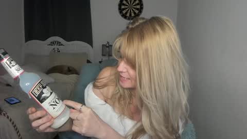 Ember Pheonixxx online show from 12/12/24, 05:42