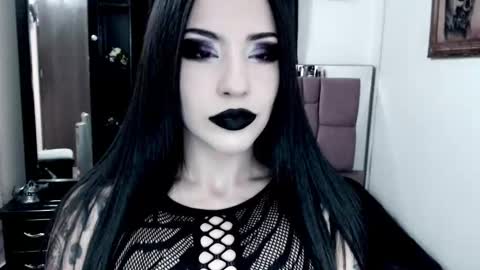 Snapshot of emearld_black chatting on 09/12/25, 05:29 Emerald Black online show from 09/12/25, 05:29