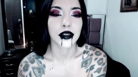 Snapshot of emearld_black chatting on 09/26/25, 06:50 Emerald Black online show from 09/26/25, 06:50