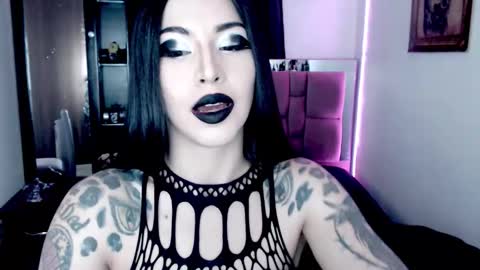 Emerald Black online show from 01/15/26, 05:56