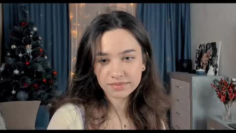 Snapshot of emeliareaper chatting on 02/19/25, 11:57 Emelia online show from 02/19/25, 11:57