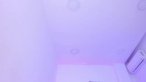 emelie_89 online show from 03/03/25, 03:20