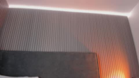 emelie_89 online show from 11/18/25, 12:20