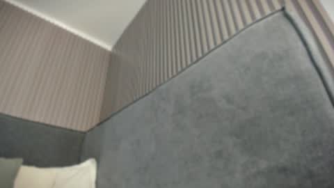 Snapshot of emelie_89 chatting on 06/11/26, 11:41 emelie_89 online show from 06/11/26, 11:41