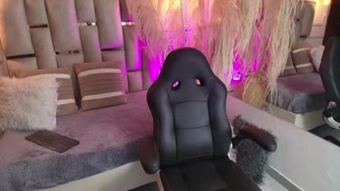 Emily  online show from 01/15/25, 01:23