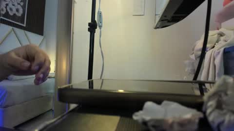 Emily  online show from 12/04/25, 02:54