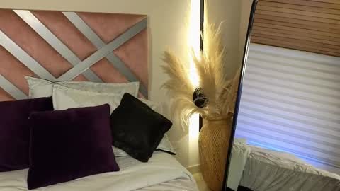 Snapshot of emely_brandon_ chatting on 02/22/25, 02:50 anyelii online show from 02/22/25, 02:50