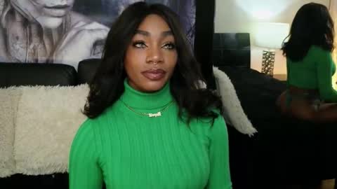 Snapshot of emely_brandon_ chatting on 09/12/25, 09:20 anyelii online show from 09/12/25, 09:20