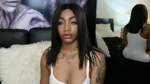 Snapshot of emely_brandon_ chatting on 09/13/25, 09:31 anyelii online show from 09/13/25, 09:31