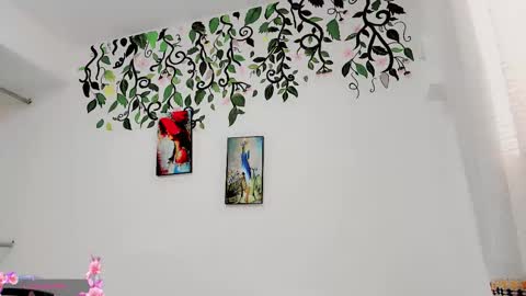 Snapshot of emely_peyton chatting on 10/23/25, 02:49 emely_peyton online show from 10/23/25, 02:49