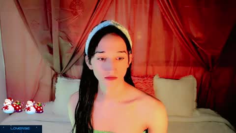 Emely Rous online show from 12/28/24, 08:16