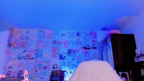 Emely Rous online show from 10/23/25, 12:04