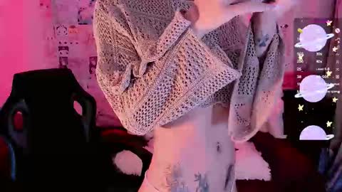 Snapshot of emely_rous chatting on 12/05/25, 12:47 Emely Rous online show from 12/05/25, 12:47